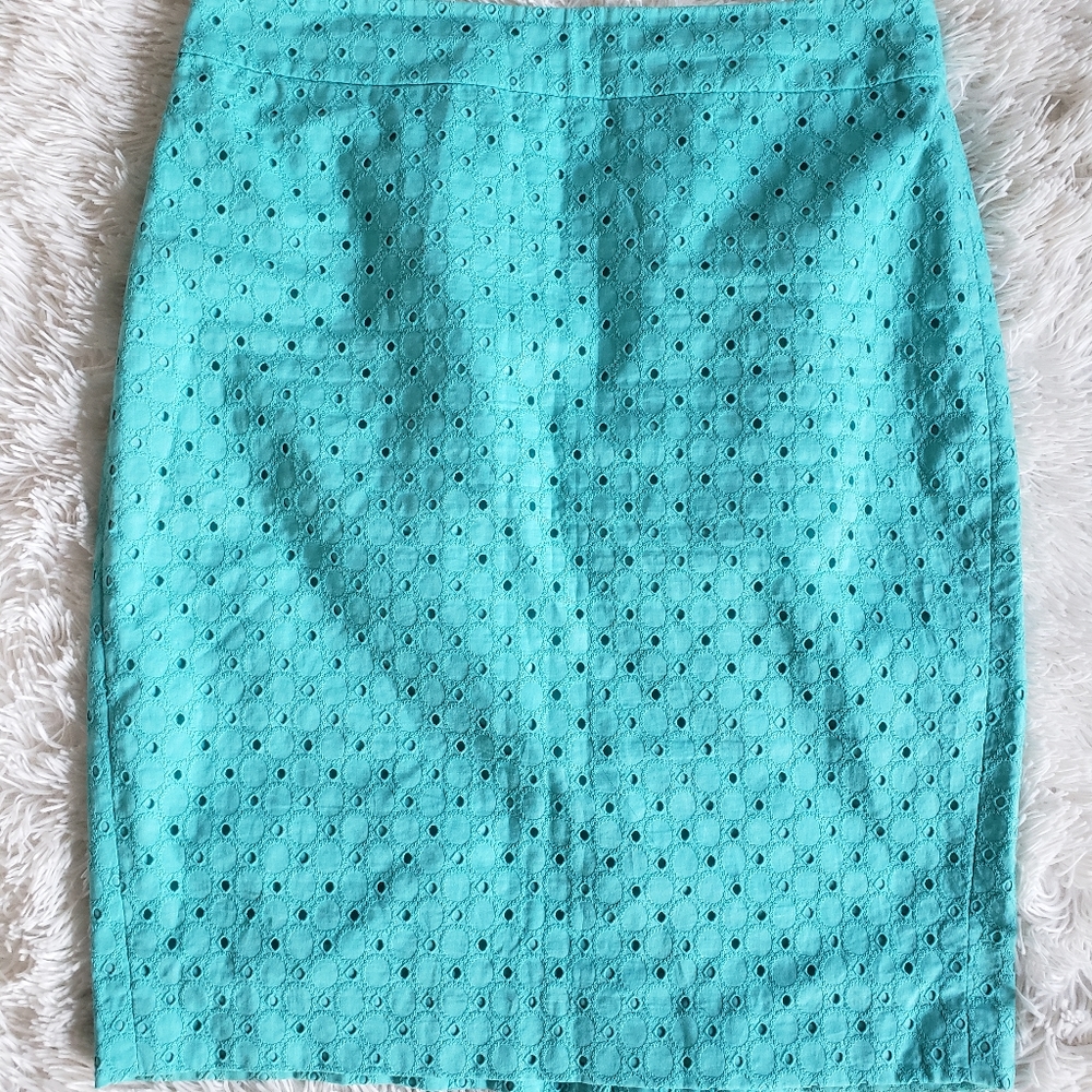Ann Taylor Eyelet Pencil Skirt Green 6 - Picture 4 of 5
